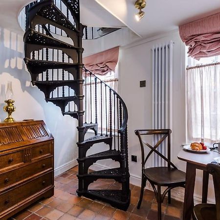 Rustic Chester Cottage Near Shops & Terrace Εξωτερικό φωτογραφία