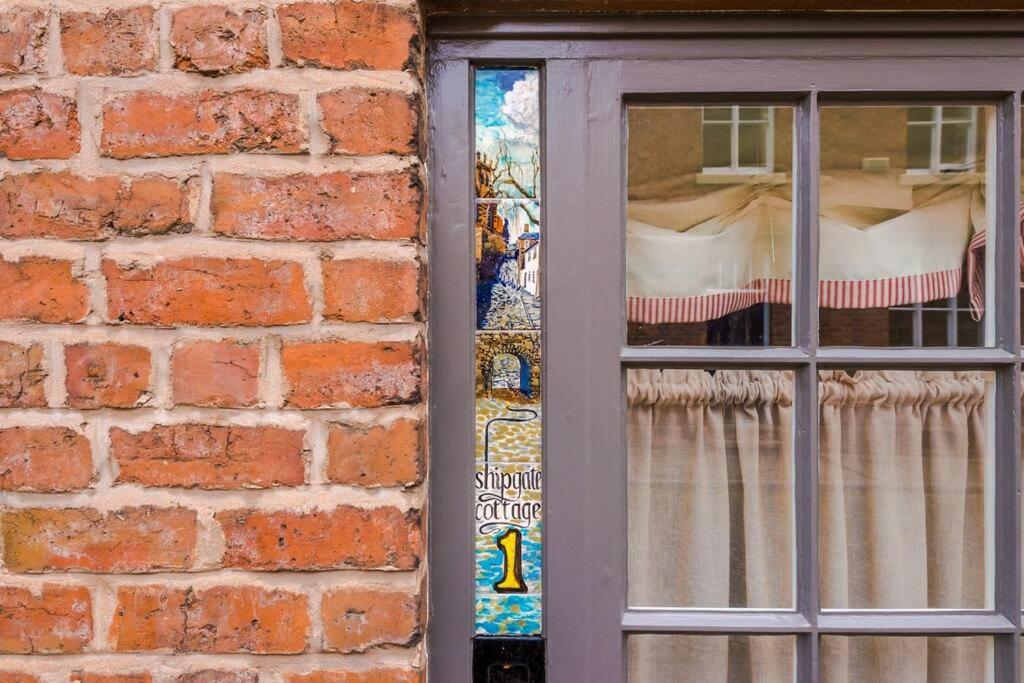 Rustic Chester Cottage Near Shops & Terrace Εξωτερικό φωτογραφία