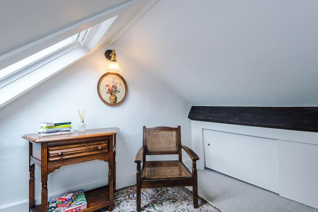 Rustic Chester Cottage Near Shops & Terrace Εξωτερικό φωτογραφία